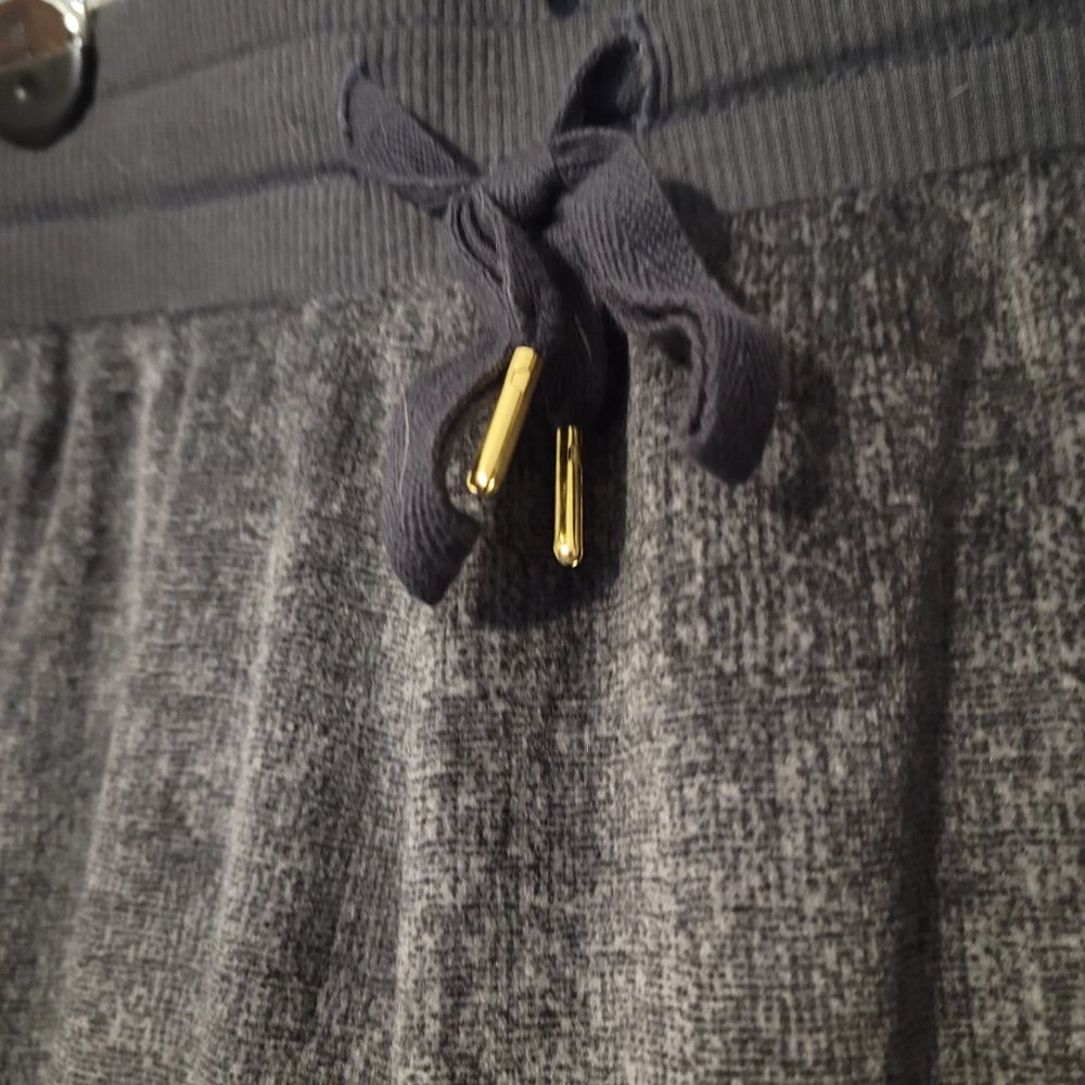 Secret Treasures Lounge Pants - Picture 5 of 8